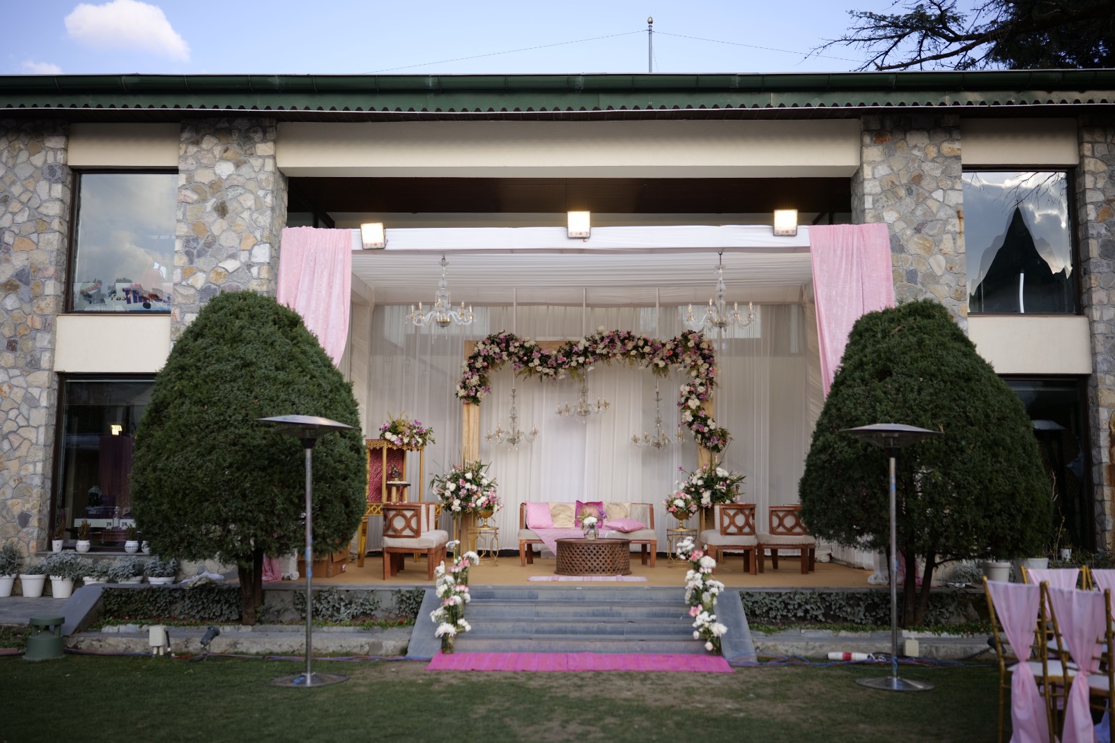 cost of wedding decorator in sahastradhara road?